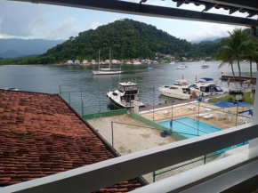 Apto com excelente localização em Angra dos Reis